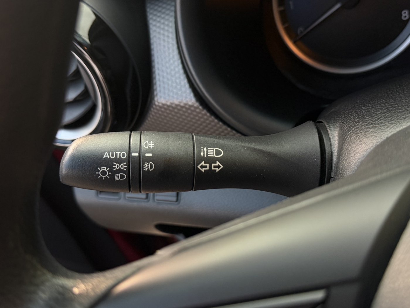 Nissan 日產 ／ Kicks ／ 2022年 ／ 2022年Nissan Kicks 深紅色 日產中古車 ／ 九肇匯元汽車 (台南)